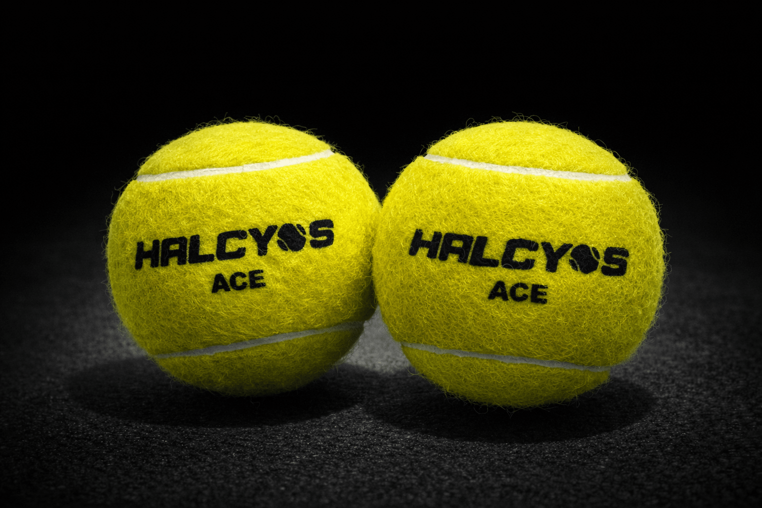 HALCYOS Pro Tour Elite padel balls Qatar