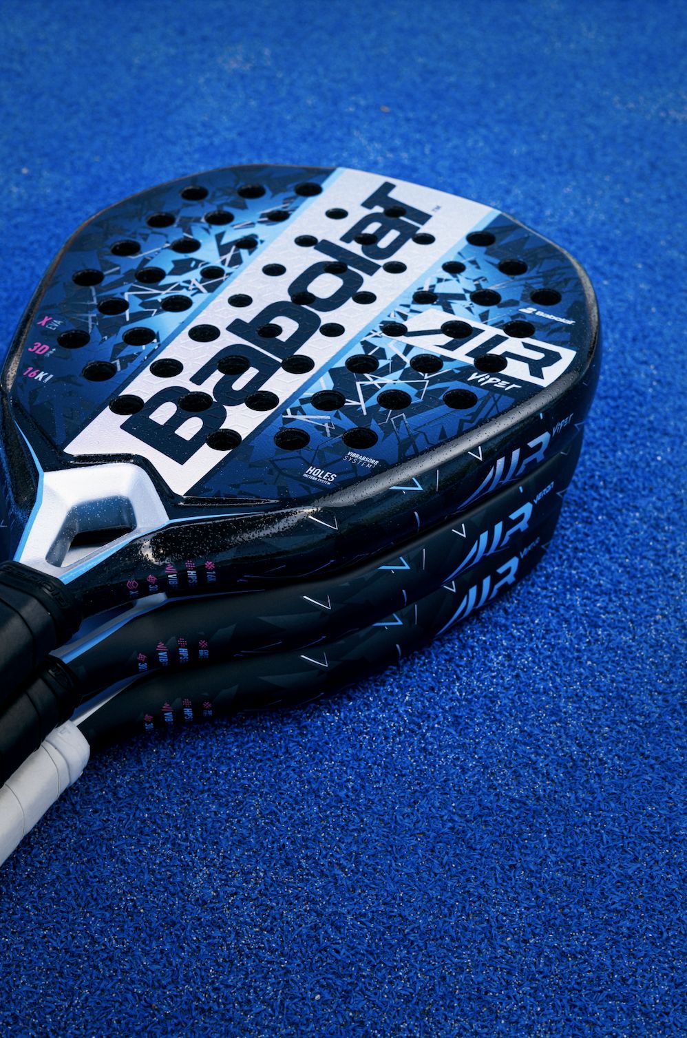 Padel rackets in Qatar by Halcyos – performance rackets for beginners and advanced players.
